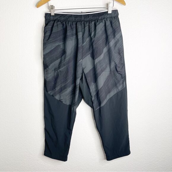 Nike Sport Clash Training Pants Cropped Length Gym Black Gray Large‎ - Picture 7 of 11